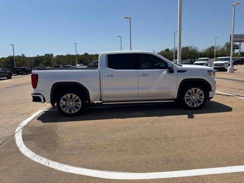 Used 2021 GMC Sierra 1500 Denali w/ Denali Ultimate Package AWD/4WD image 22