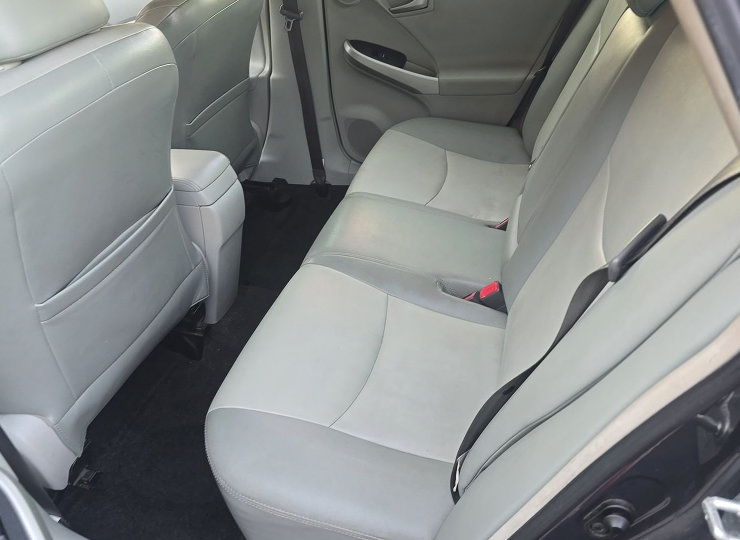 Used 2014 Toyota Prius Four FWD image 15
