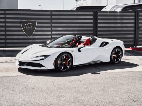 Used 2024 Ferrari SF90 Spider AWD/4WD image 4