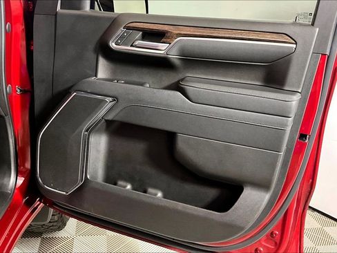 Used 2023 GMC Sierra 1500 Elevation AWD/4WD image 18