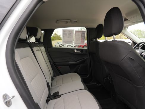Used 2024 Ford Escape Active w/ Tech Pack #2 AWD/4WD image 31