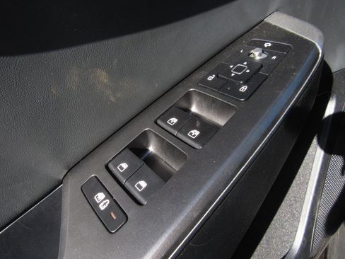 Used 2023 Kia EV6 Light image 22