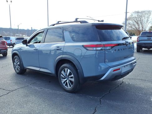 Used 2022 Nissan Pathfinder SL w/ SL Black Package image 5