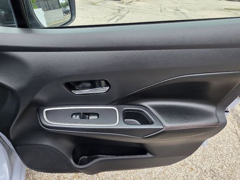 Used 2023 Nissan Versa SR w/ Electronics Package FWD image 25