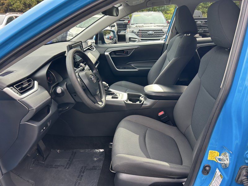 Used 2020 Toyota RAV4 LE w/ All Weather Liner Package AWD/4WD image 11