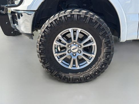 Used 2019 Ford F150 Lariat w/ Trailer Tow Package AWD/4WD image 41