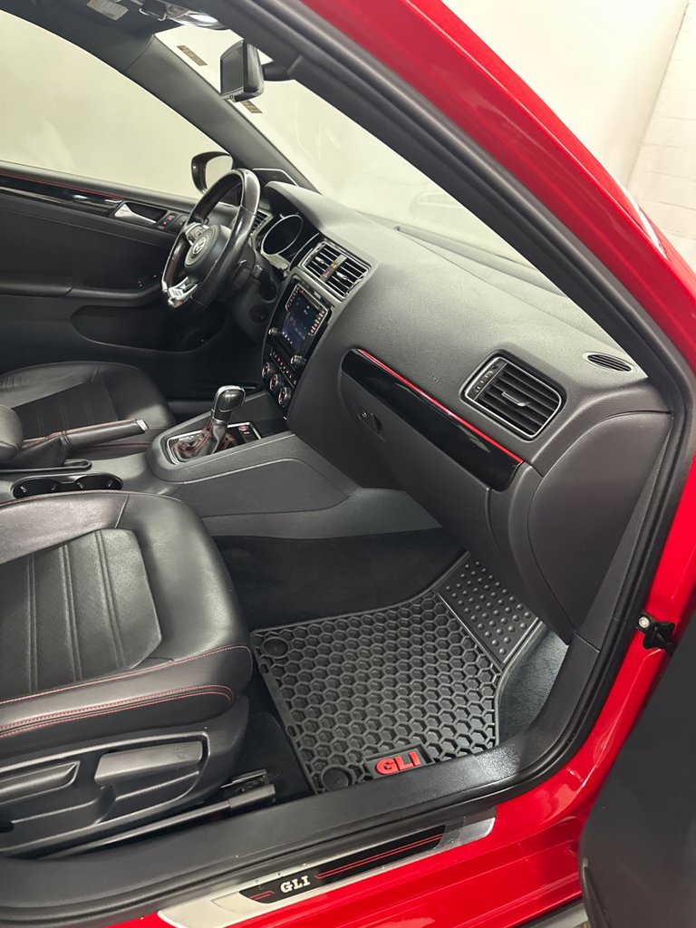 Used 2016 Volkswagen Jetta GLI SEL FWD image 30