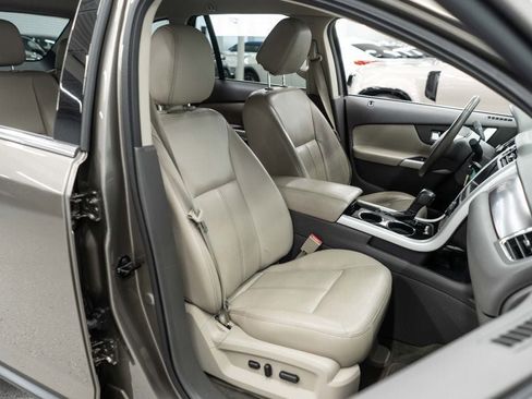 Used 2013 Ford Edge Limited AWD/4WD image 10
