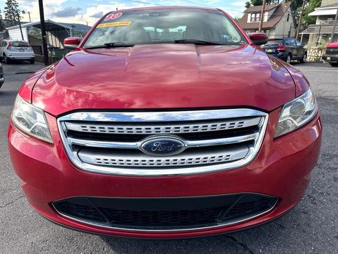 Used 2010 Ford Taurus SHO image 9