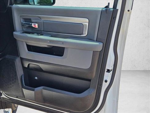 Used 2019 RAM 1500 Big Horn RWD image 12
