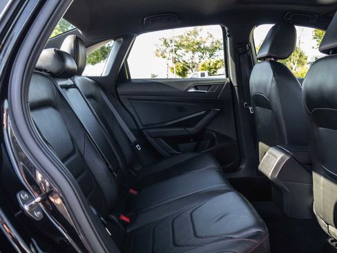 Used 2021 Volkswagen Jetta GLI Autobahn image 17