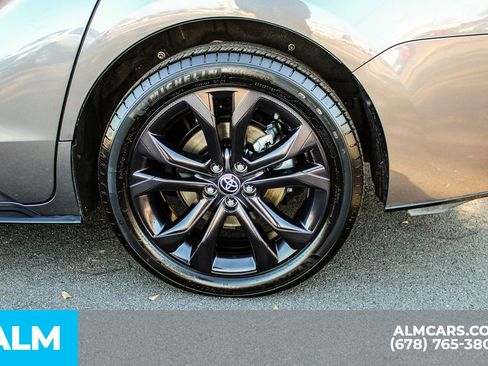 Used 2022 Toyota Sienna XSE image 16