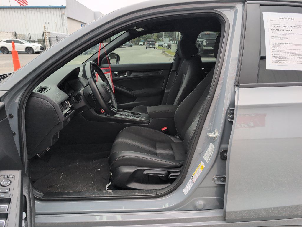 Used 2025 Honda Civic Sport image 10