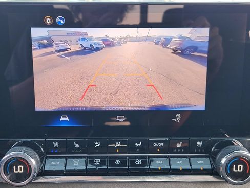 Used 2025 Chevrolet Colorado ZR2 AWD/4WD image 18