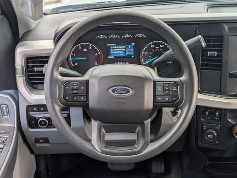 Used 2024 Ford F350 XLT AWD/4WD image 23
