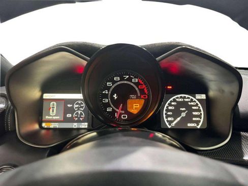 Used 2014 Ferrari FF image 37