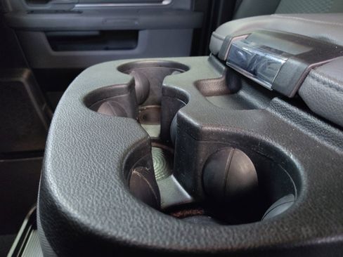 Used 2019 RAM 1500 Classic SLT image 26