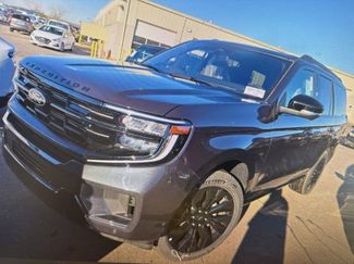 Used 2025 Ford Expedition Platinum w/ Stealth Appearance Package video 1