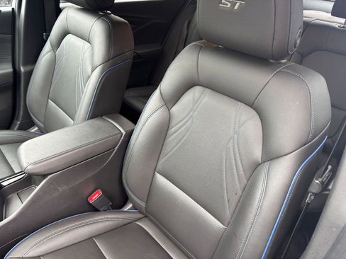 Used 2025 Buick Envista Sport Touring image 34