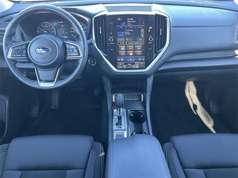 Used 2024 Subaru Ascent Premium w/ Convenience Package image 10