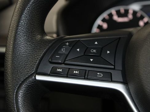 Used 2024 Nissan Altima 2.5 SV FWD image 28