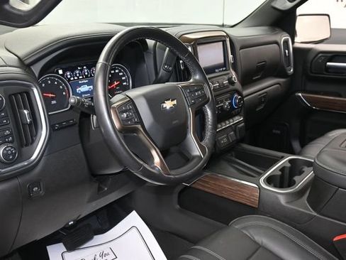 Used 2021 Chevrolet Silverado 1500 High Country w/ Technology Package AWD/4WD image 14
