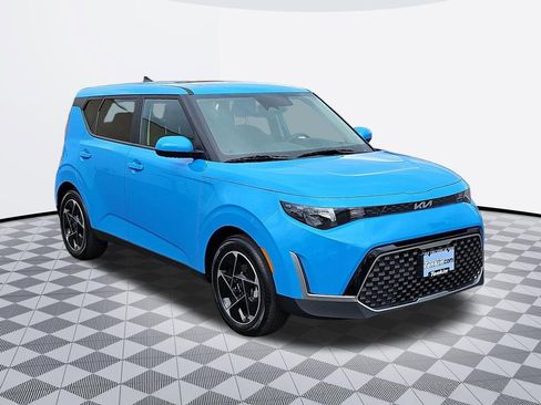 Used 2025 Kia Soul EX image 8