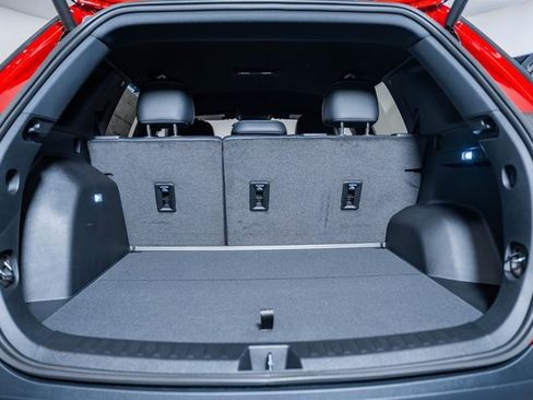 New 2026 Chevrolet Equinox LT w/ Convenience Package II image 9