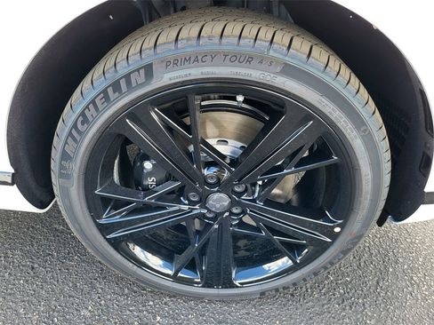 New 2026 Genesis GV80 3.5T e-SC image 7