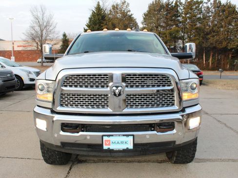 Used 2016 RAM 2500 Laramie w/ Convenience Group image 3
