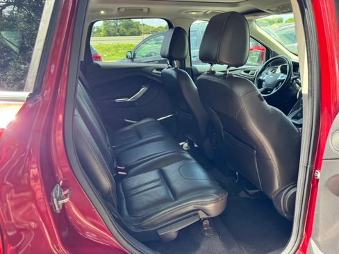 Used 2013 Ford Escape Titanium w/ Parking Technology Pkg FWD image 21