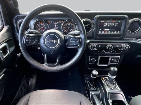 Used 2022 Jeep Wrangler Sport AWD/4WD image 6