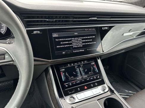 Used 2022 Audi Q8 Prestige image 26