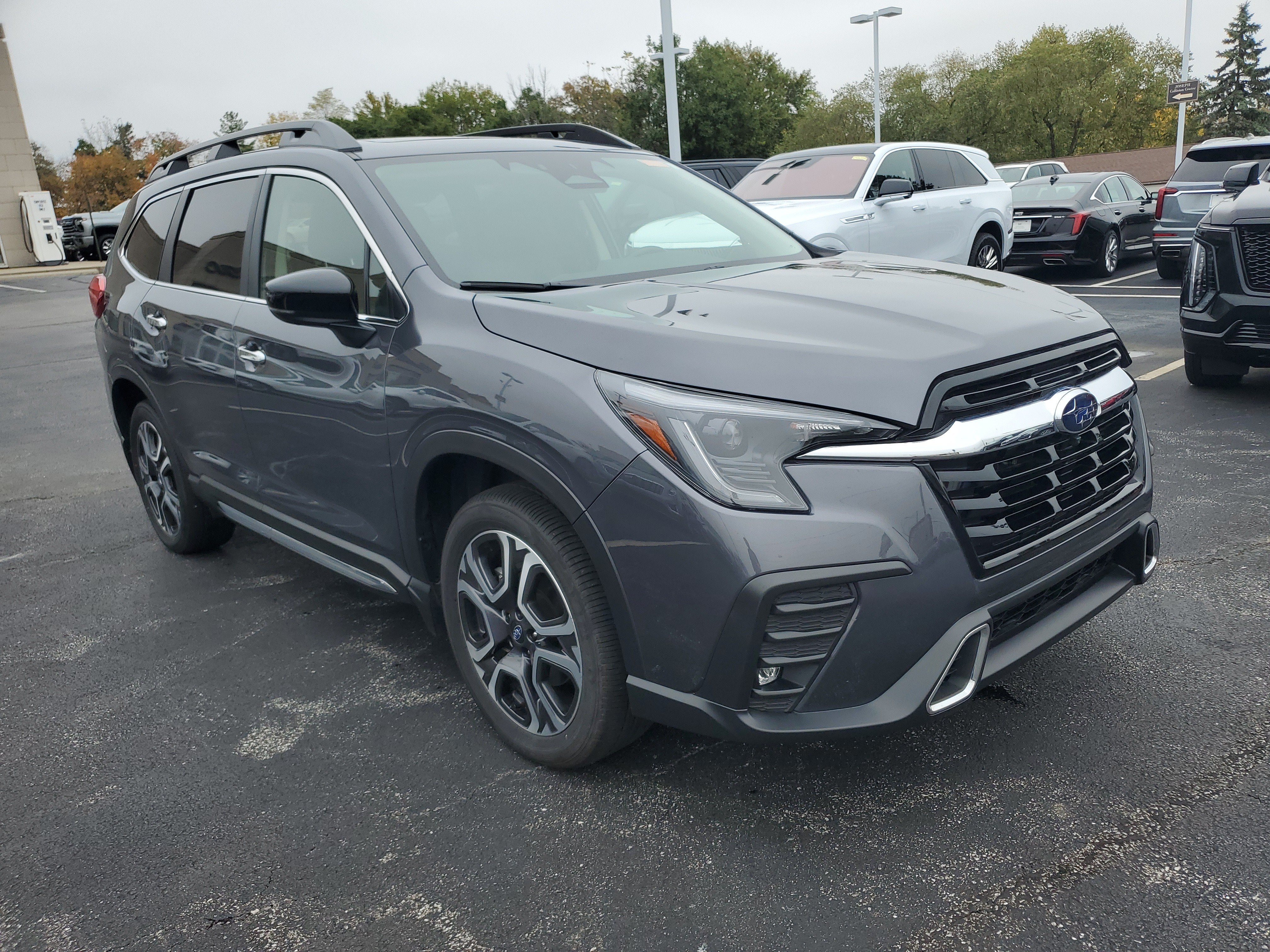 Used 2026 Subaru Ascent Touring AWD/4WD image 4