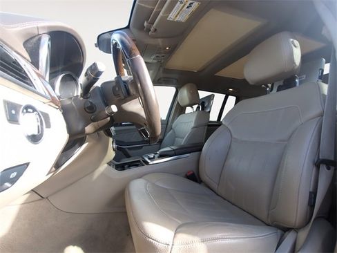 Used 2014 Mercedes-Benz GL 450 4MATIC image 9