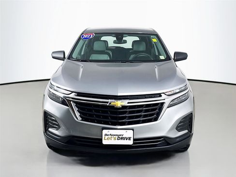 Used 2023 Chevrolet Equinox LS w/ Driver Confidence II Package AWD/4WD image 4