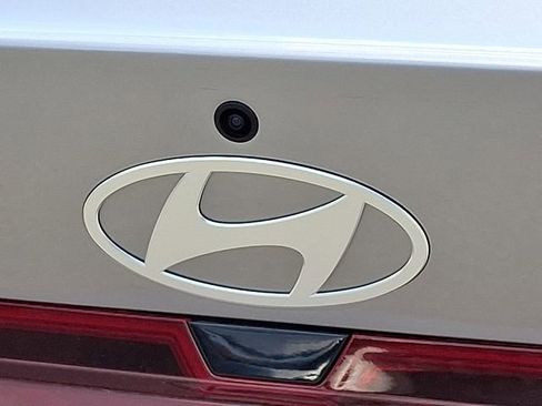 Certified 2026 Hyundai Elantra SE FWD image 28