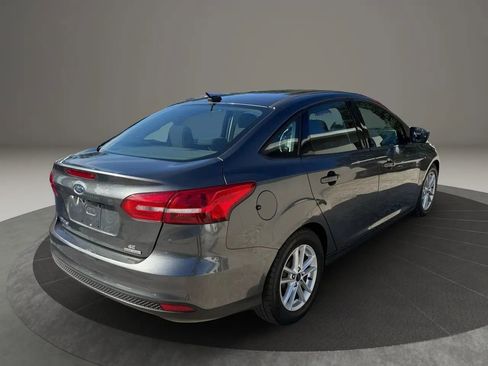 Used 2016 Ford Focus SE image 5