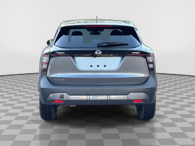 Used 2025 Nissan Kicks SV FWD image 7