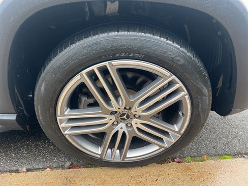 Used 2021 Mercedes-Benz GLS 450 4MATIC image 13