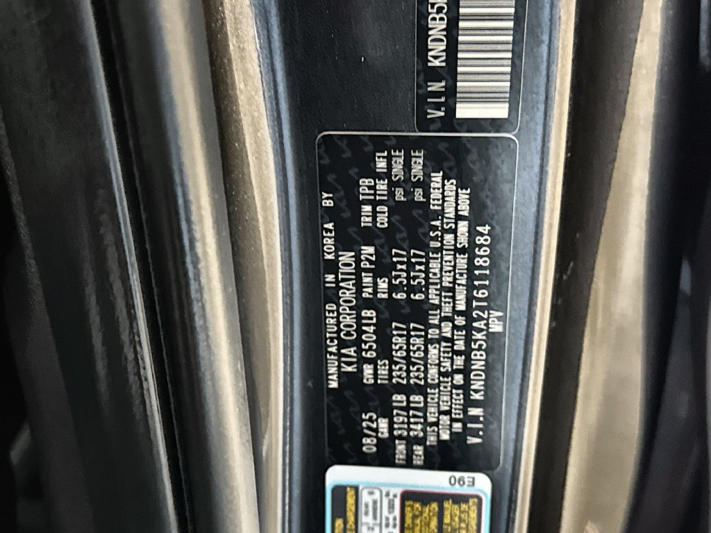 Used 2026 Kia Carnival LXS FWD image 34