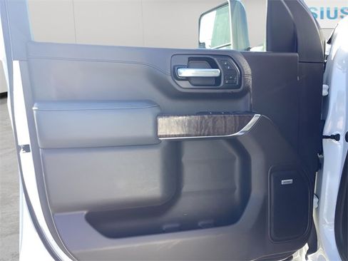 Used 2021 GMC Sierra 2500 Denali w/ Denali Ultimate Package image 15