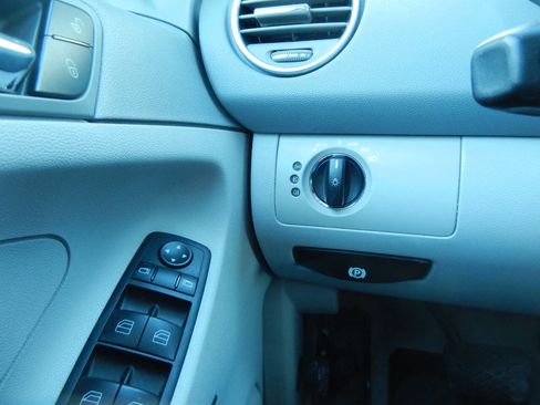 Used 2006 Mercedes-Benz ML 350 ML 350 AWD 4MATIC 4dr SUV image 43