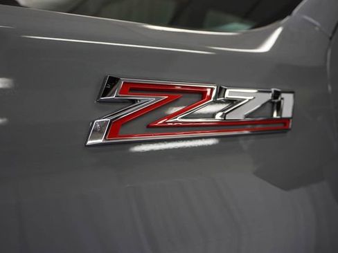 Used 2025 Chevrolet Silverado 2500 Custom w/ Z71 Off-Road Package AWD/4WD image 5