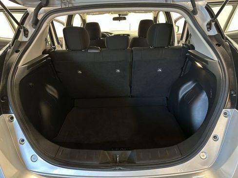 Used 2023 Nissan Leaf S image 24