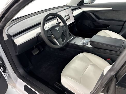 Certified 2023 Tesla Model 3 Standard Range RWD image 9