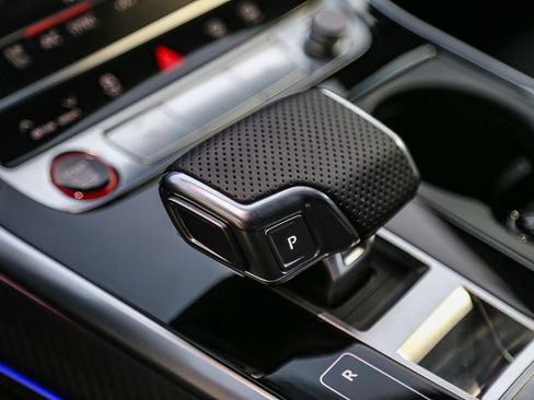 Used 2025 Audi SQ8 Premium Plus image 19