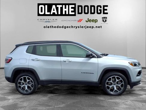 Certified 2025 Jeep Compass Limited AWD/4WD image 31