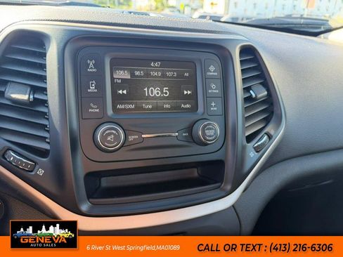 Used 2014 Jeep Cherokee Sport AWD/4WD image 14