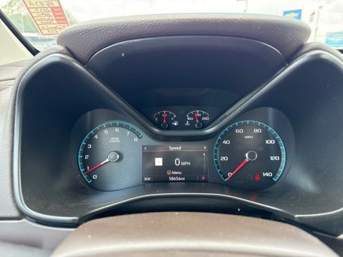 Used 2022 GMC Canyon Denali RWD image 24